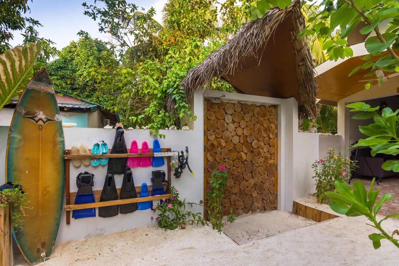 Ukulhas Villa Exterior photo